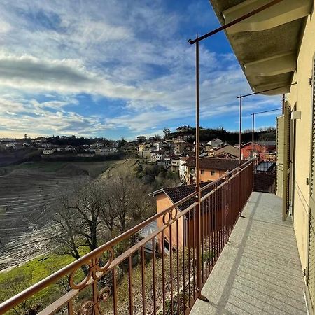 Locanda Del Bricco Pt Cisterna d'Asti Luaran gambar